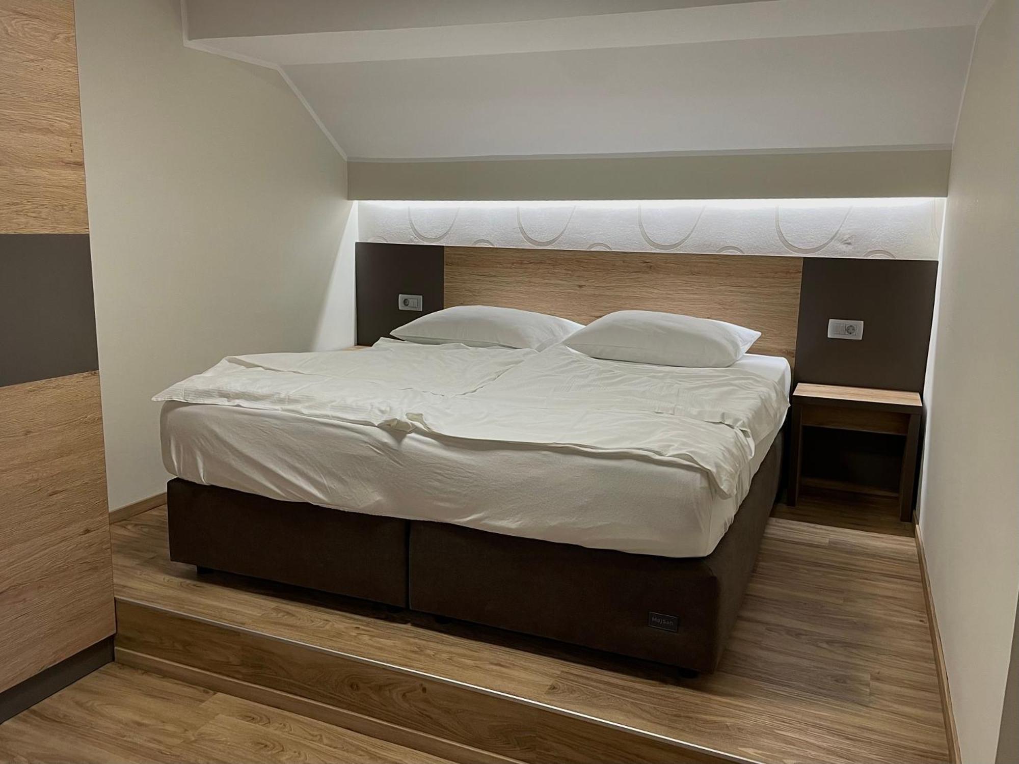 Hotel Roskar Ptuj Esterno foto