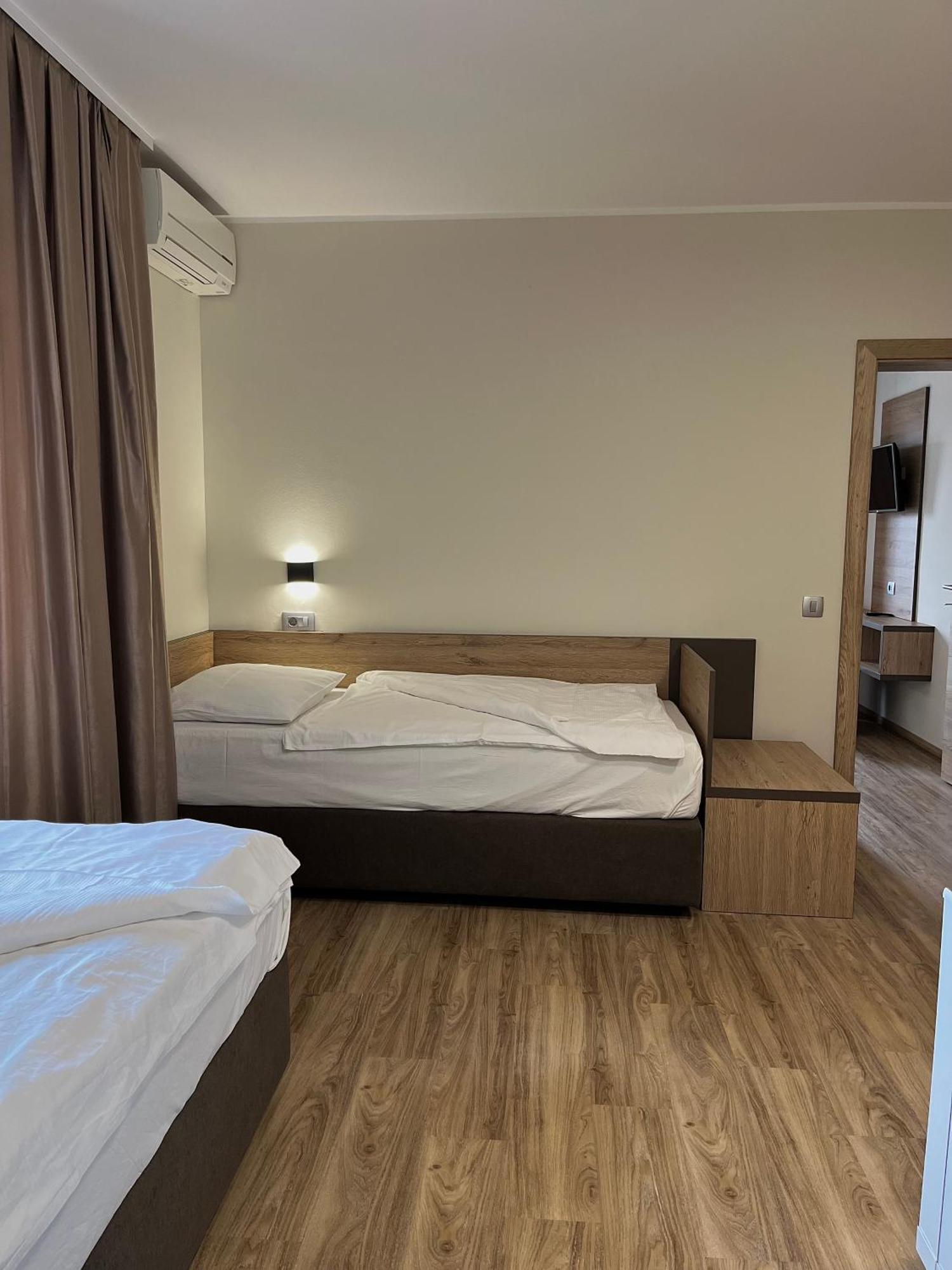 Hotel Roskar Ptuj Esterno foto