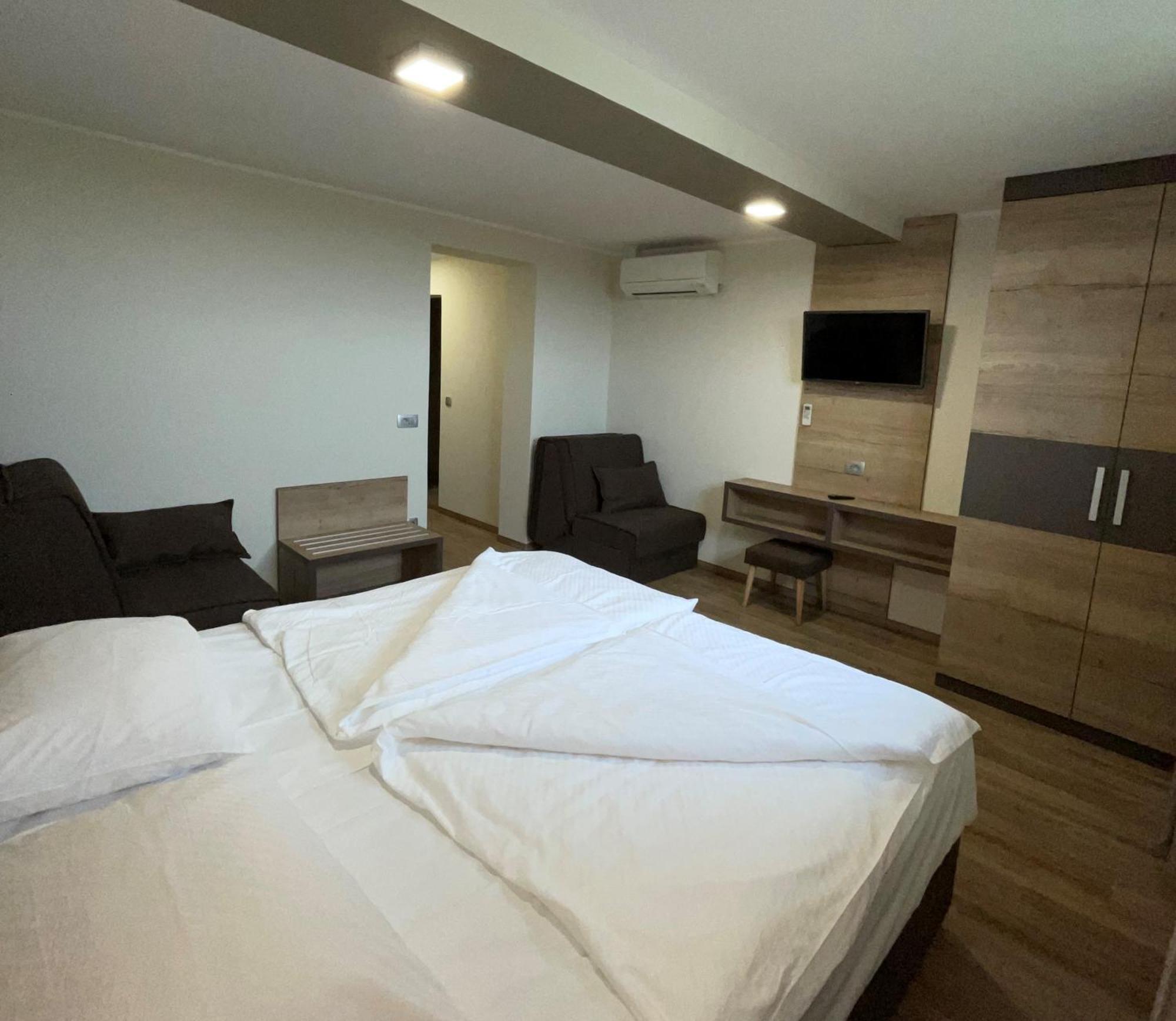 Hotel Roskar Ptuj Esterno foto
