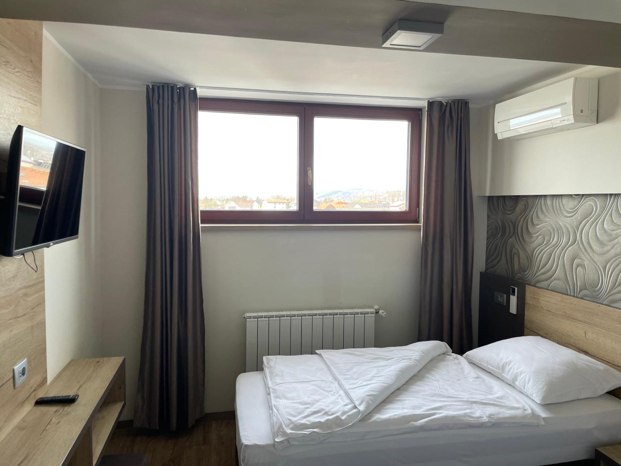 Hotel Roskar Ptuj Esterno foto